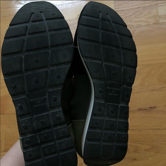 BALENCIAGA Trainers 💯 Authentic - Picture 8 of 8
